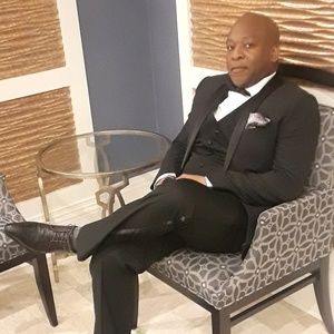 Meet your Posher, Johnny